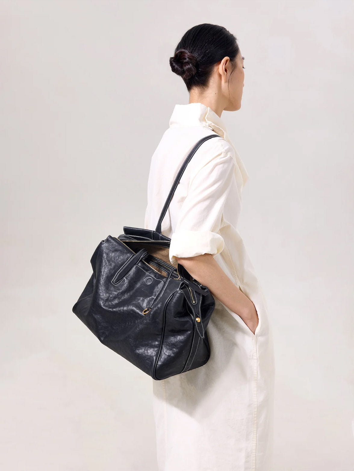 Medium Onyx Duffle Bag
